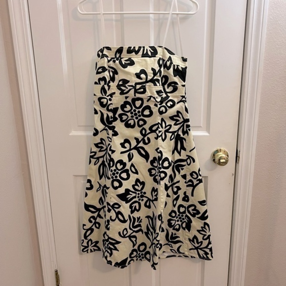 B. Smart strapless dress. Women’s dress. Size 9/10